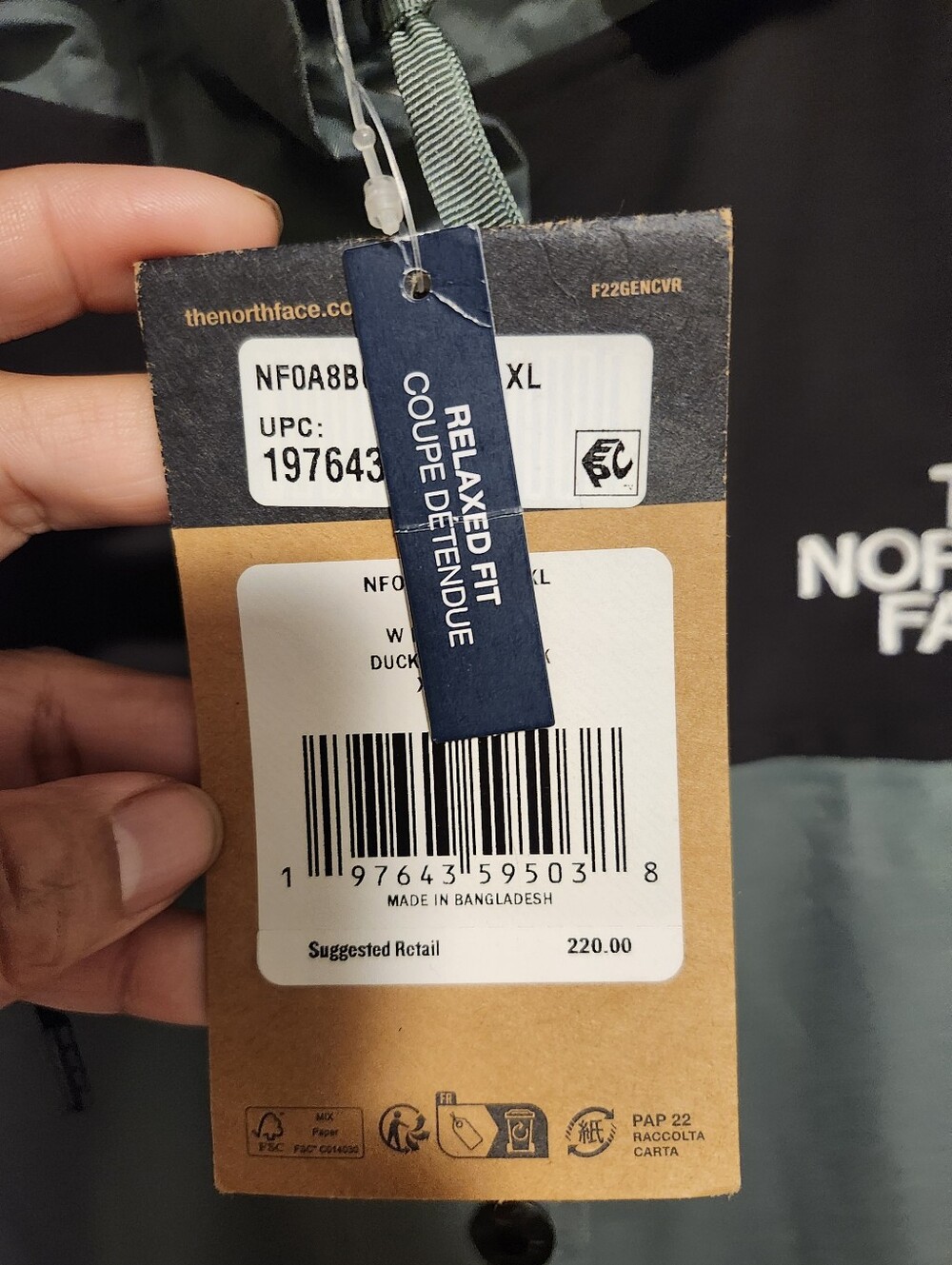 NWT The North Face Women Hooded Two-Tone Sage Green and Black Raincoat - Picture 4 of 5